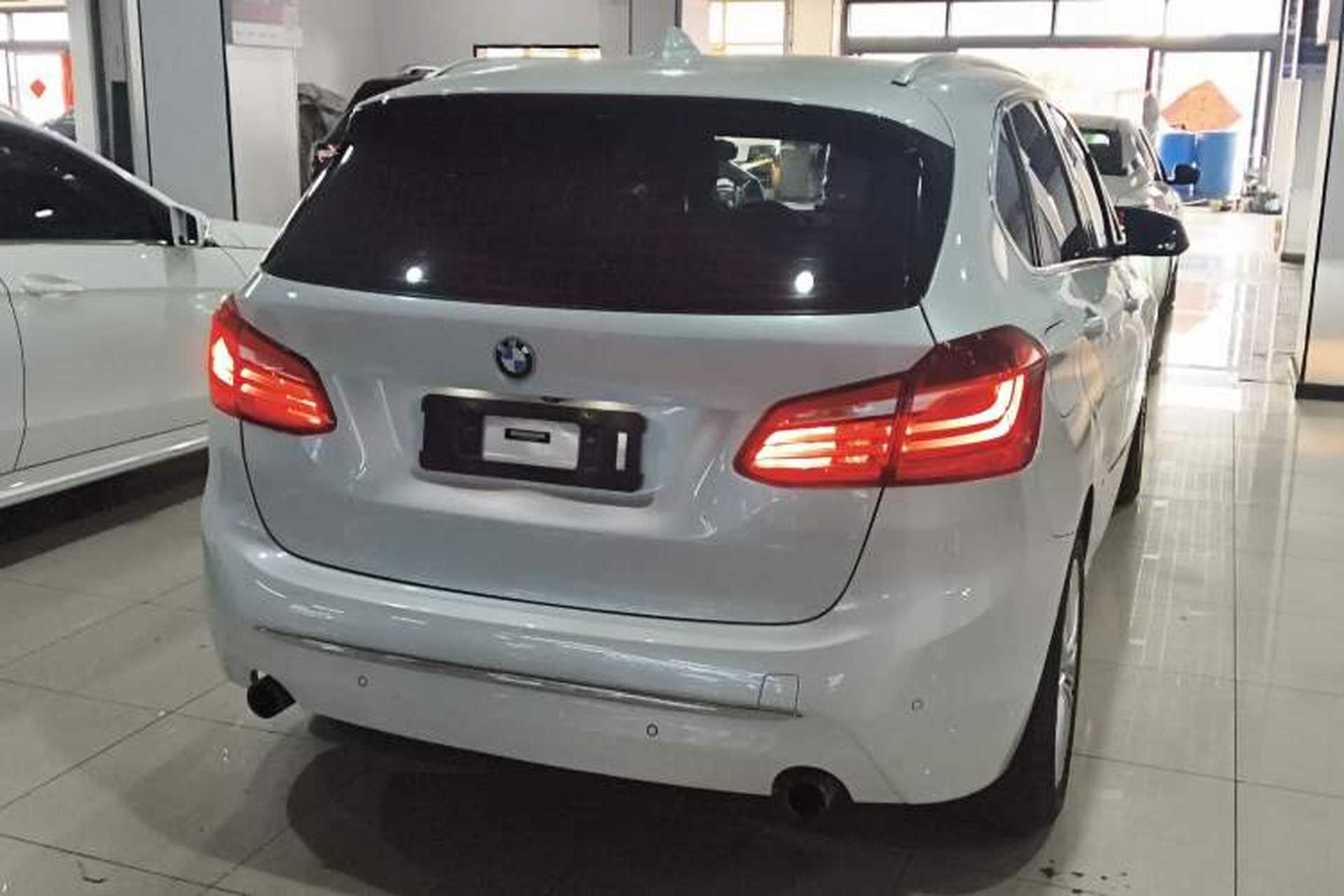Used BMW 2 Series Active Tourer 2014 220i Luxury Design Package Rear Right 45 Deg