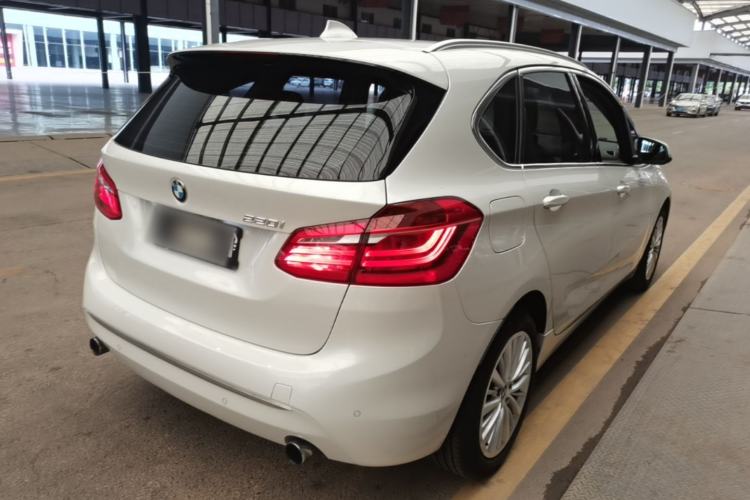 Used BMW 2 Series Active Tourer 2014 220i Luxury Design Package Rear Right 45 Deg