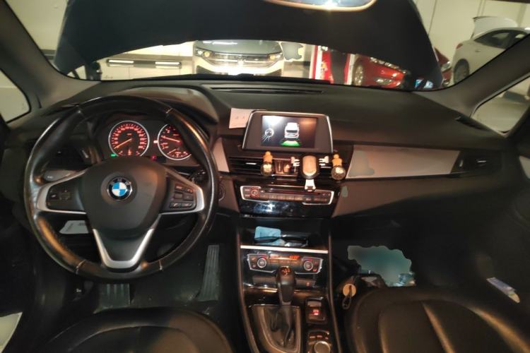 Used BMW 2 Series Active Tourer 2015 218i Leading Model Center Console