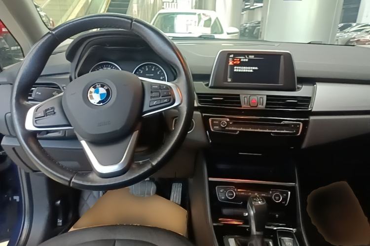Used BMW 2 Series Active Tourer 2015 218i Leading Model Center Console