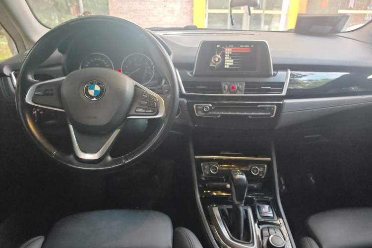 Used BMW 2 Series Active Tourer 2015 218i Sports Design Package Center Console