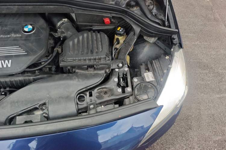 Used BMW 2 Series Active Tourer 2015 218i Sports Design Package Engine Bay Left