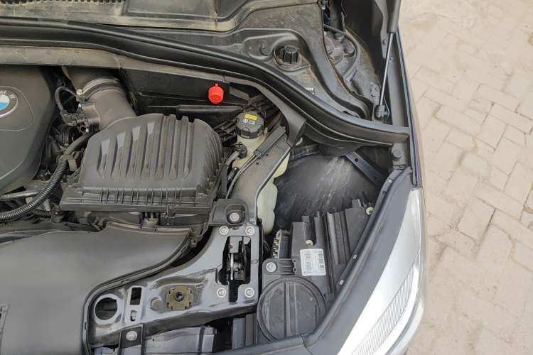 Used BMW 2 Series Active Tourer 2015 218i Sports Design Package Engine Bay Left