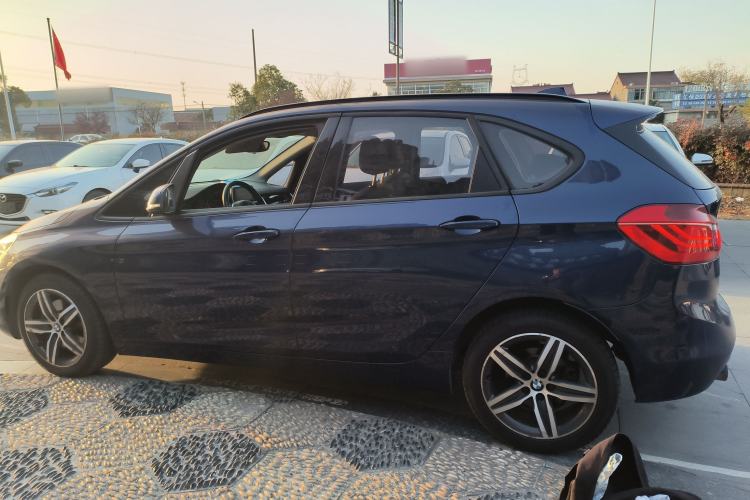 Used BMW 2 Series Active Tourer 2015 218i Sports Design Package Exterior 3