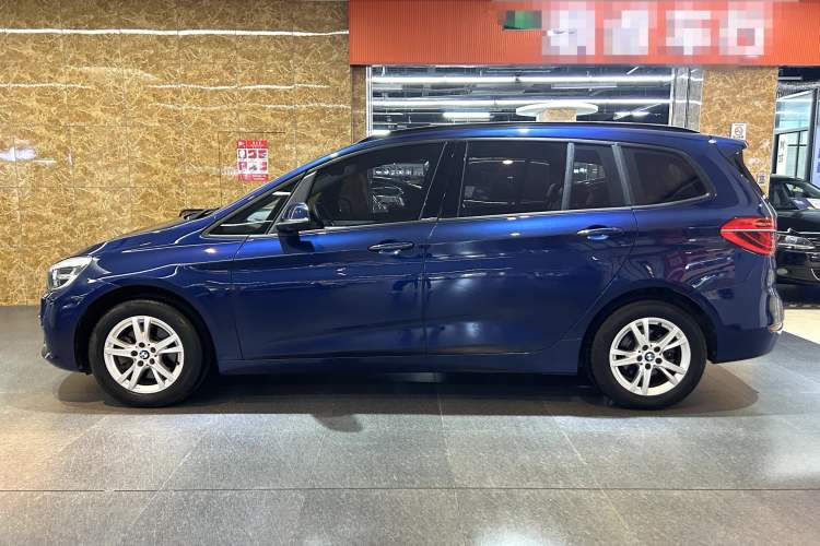 Used BMW 2 Series Active Tourer 2015 218i Leading Model Exterior 3