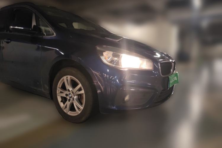 Used BMW 2 Series Active Tourer 2015 218i Leading Model Front Right 45 Deg