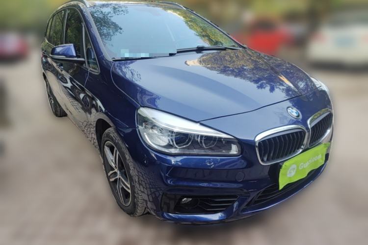 Used BMW 2 Series Active Tourer 2015 218i Sports Design Package Front Right 45 Deg