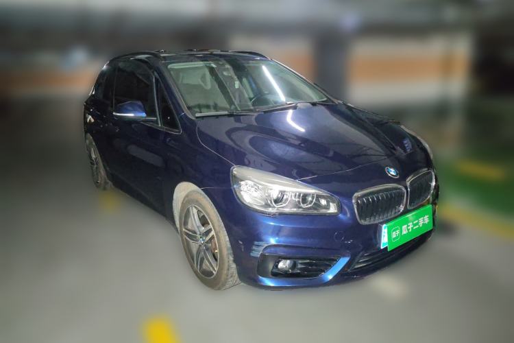 Used BMW 2 Series Active Tourer 2015 218i Sports Design Package Front Right 45 Deg