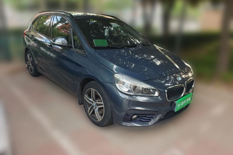 Used BMW 2 Series Active Tourer 2015 218i Sports Design Package Front Right 45 Deg