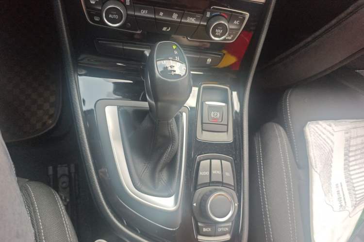 Used BMW 2 Series Active Tourer 2015 218i Sports Design Package Gear Lever