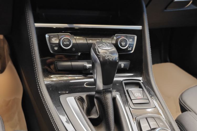 Used BMW 2 Series Active Tourer 2015 218i Sports Design Package Gear Lever