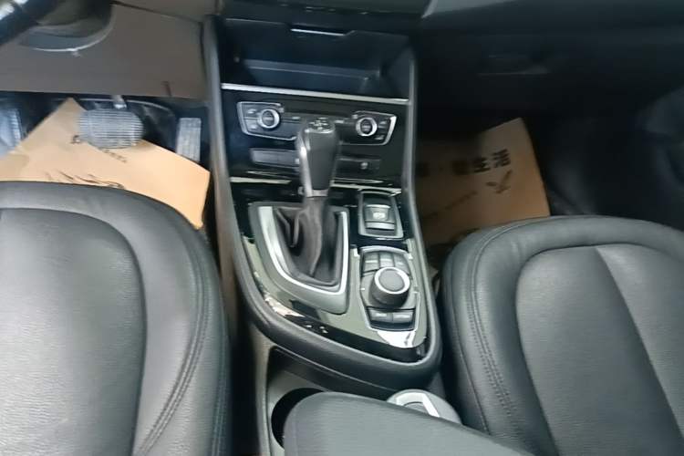 Used BMW 2 Series Active Tourer 2015 218i Leading Model Gear Lever