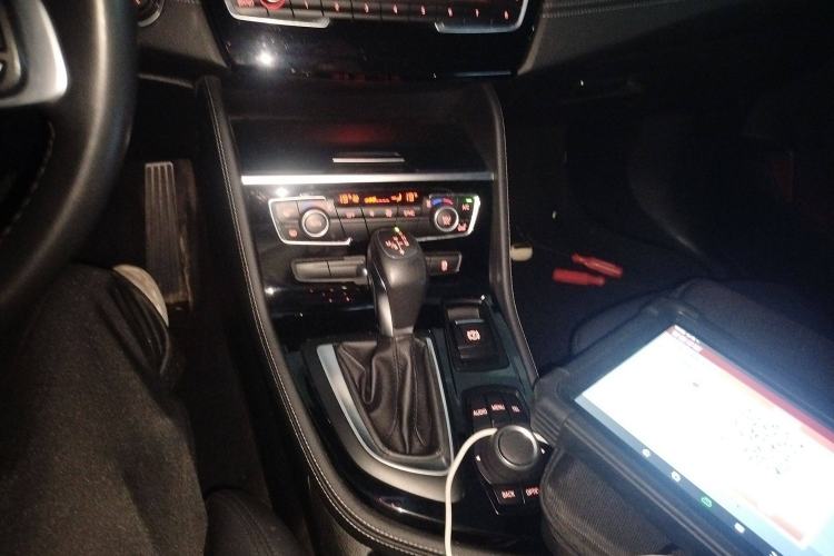 Used BMW 2 Series Active Tourer 2015 218i Sports Design Package Gear Lever
