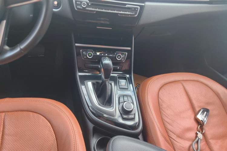 Used BMW 2 Series Active Tourer 2015 218i Leading Model Gear Lever