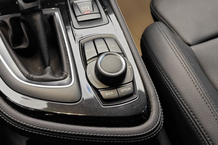 Used BMW 2 Series Active Tourer 2015 218i Sports Design Package Interior 11