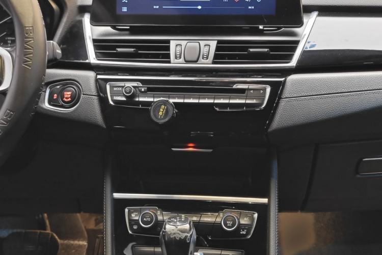 Used BMW 2 Series Active Tourer 2015 218i Sports Design Package Interior 12