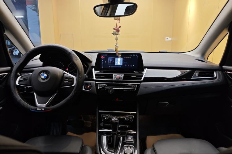 Used BMW 2 Series Active Tourer 2015 218i Sports Design Package Interior 13