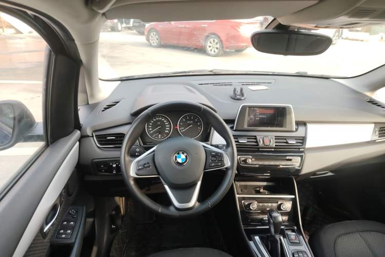 Used BMW 2 Series Active Tourer 2015 218i Leading Model Interior 2