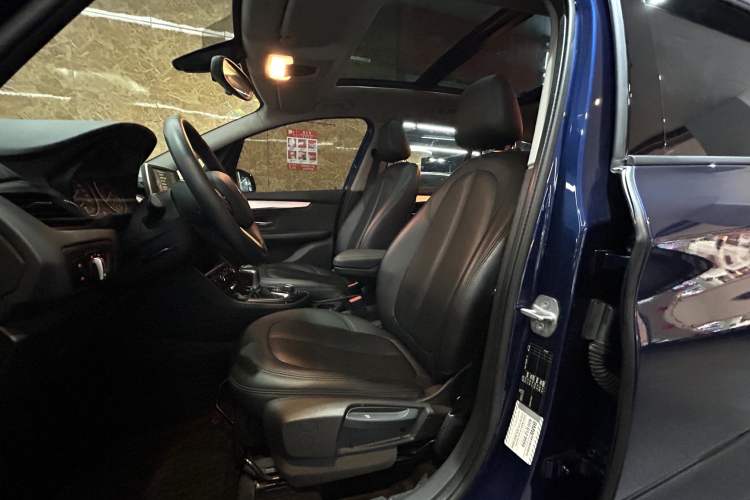 Used BMW 2 Series Active Tourer 2015 218i Leading Model Interior 4