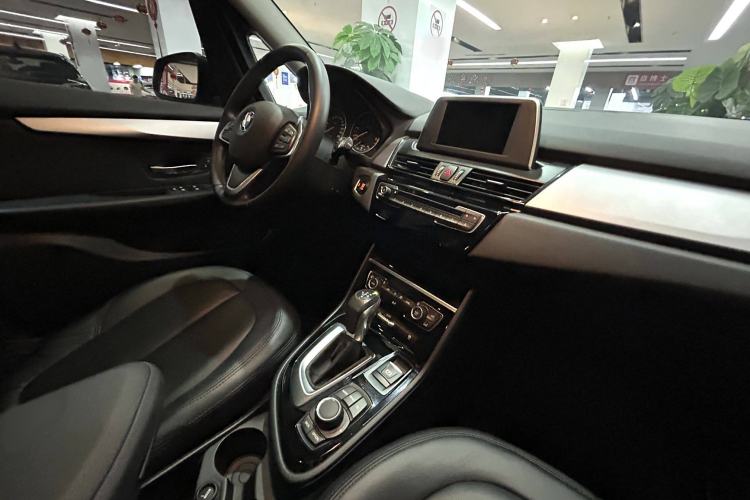 Used BMW 2 Series Active Tourer 2015 218i Leading Model Interior 6