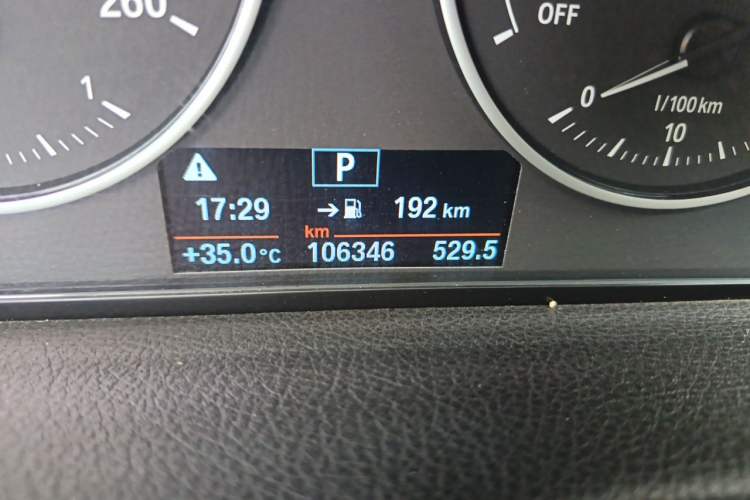 Used BMW 2 Series Active Tourer 2015 218i Leading Model Odometer Close Up