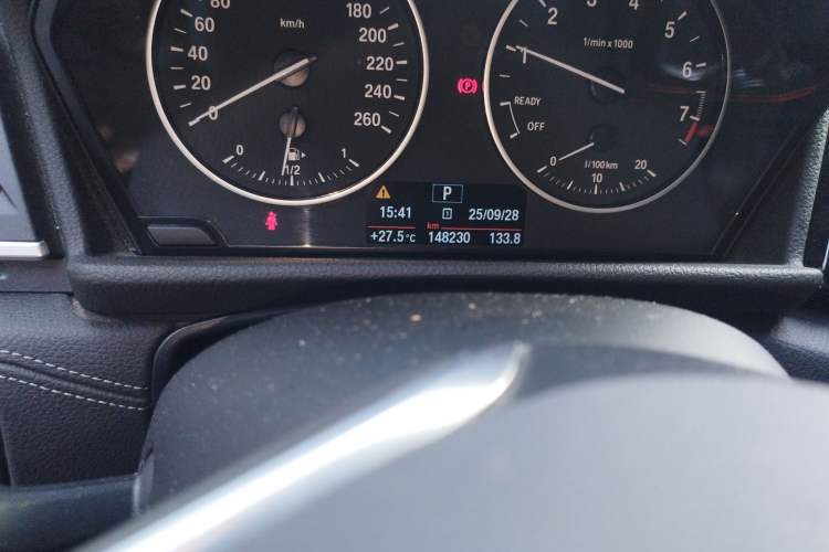 Used BMW 2 Series Active Tourer 2015 218i Sports Design Package Odometer Close Up