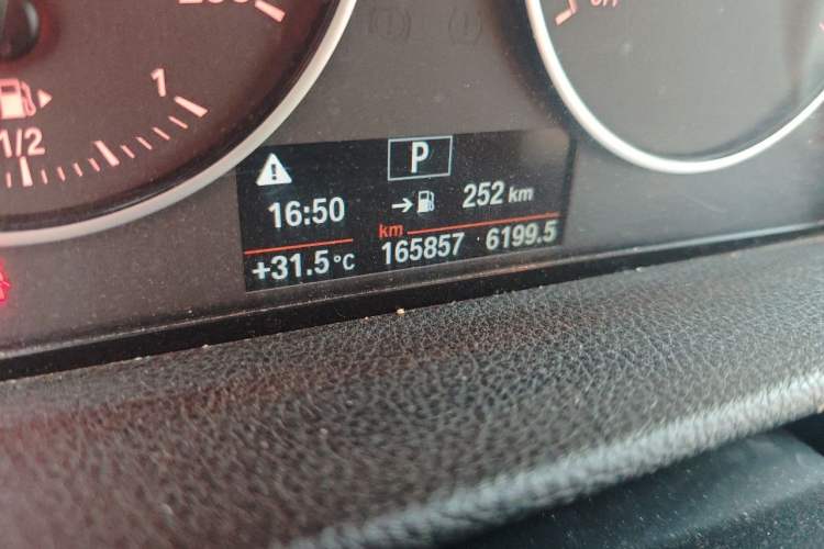 Used BMW 2 Series Active Tourer 2015 218i Leading Model Odometer Close Up