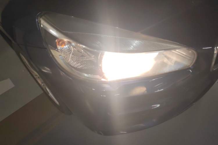 Used BMW 2 Series Active Tourer 2015 218i Leading Model Right Front Headlight