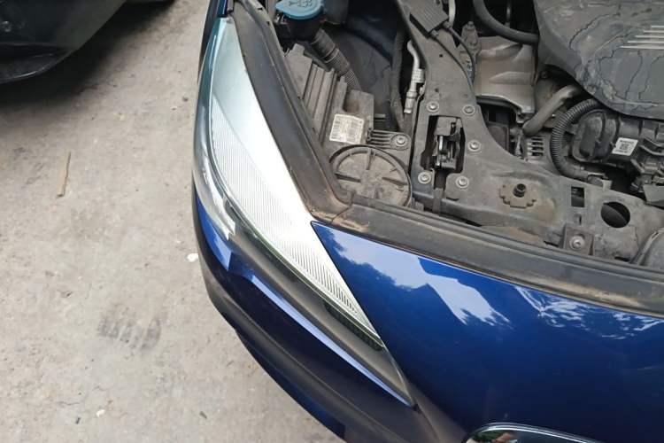 Used BMW 2 Series Active Tourer 2015 218i Leading Model Right Front Headlight