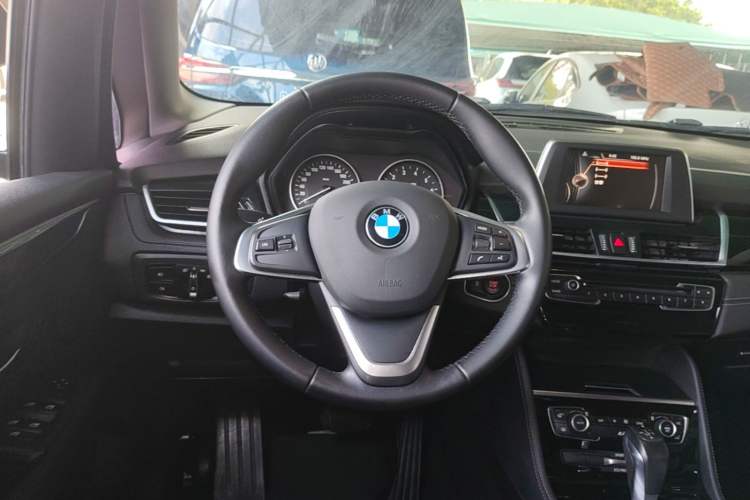 Used BMW 2 Series Active Tourer 2015 218i Sports Design Package Steering Wheel