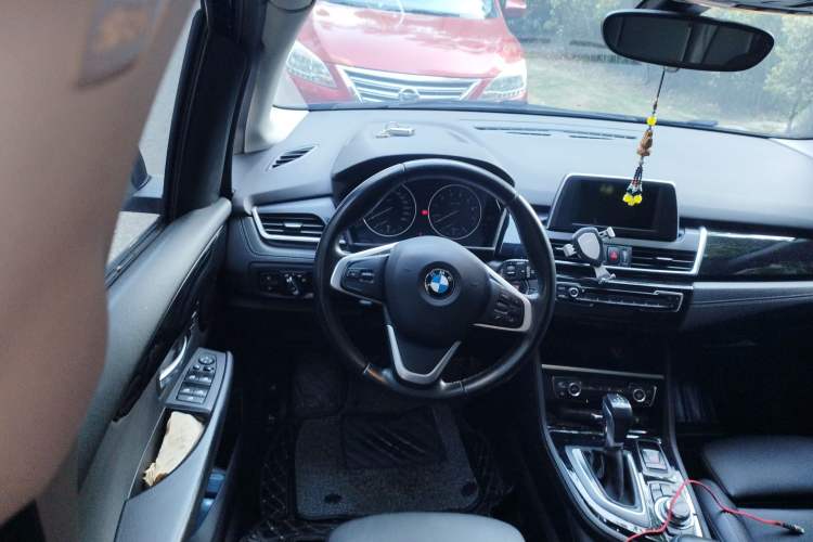 Used BMW 2 Series Active Tourer 2015 218i Sports Design Package Steering Wheel