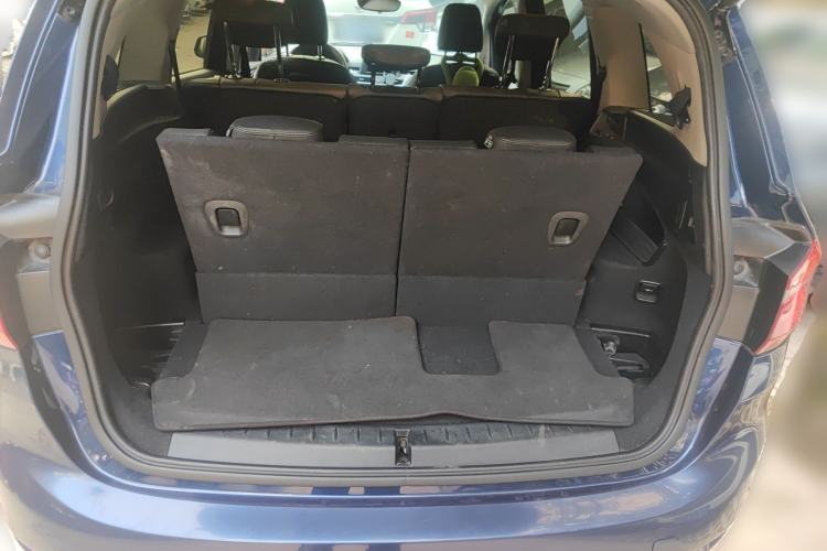 Used BMW 2 Series Active Tourer 2015 218i Sports Design Package Trunk