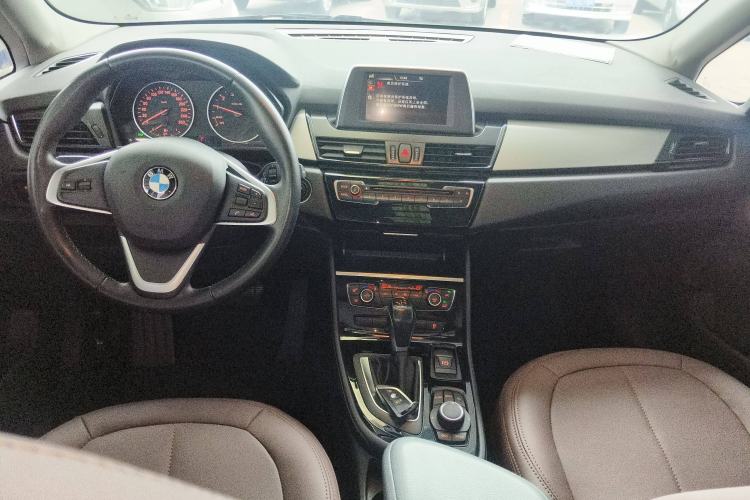 Used BMW 2 Series Active Tourer 2015 218i Leading Model Center Console