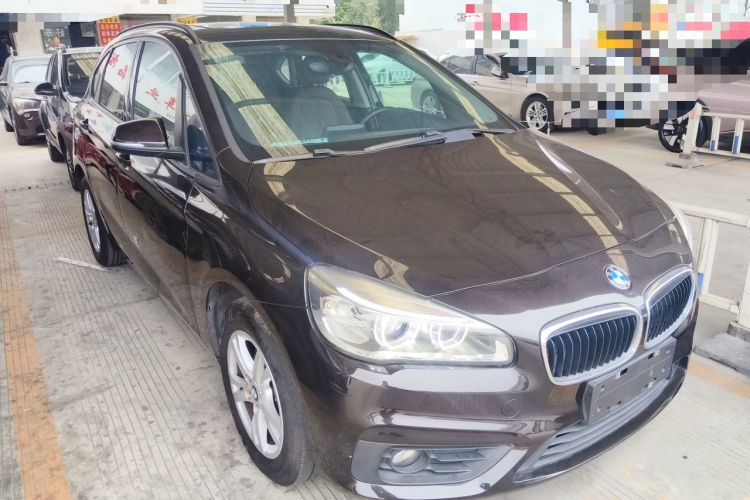 Used BMW 2 Series Active Tourer 2015 218i Leading Model Front Right 45 Deg