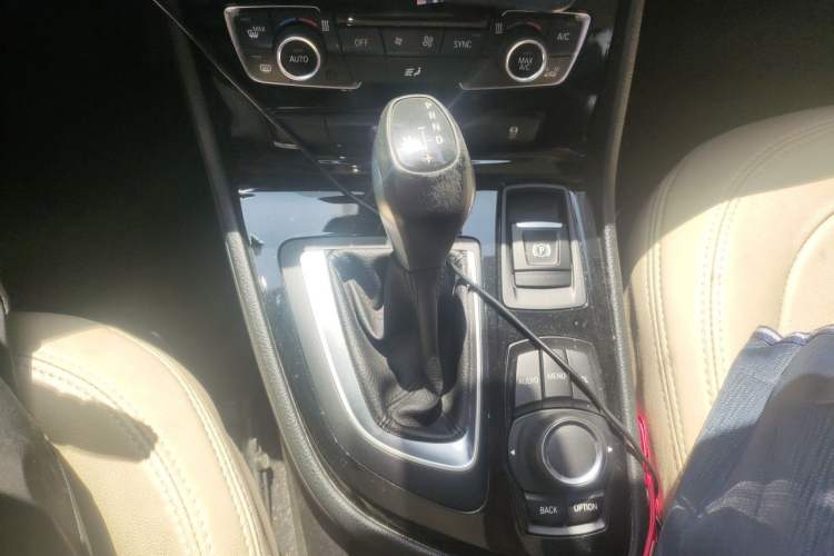 Used BMW 2 Series Active Tourer 2015 218i Leading Model Gear Lever