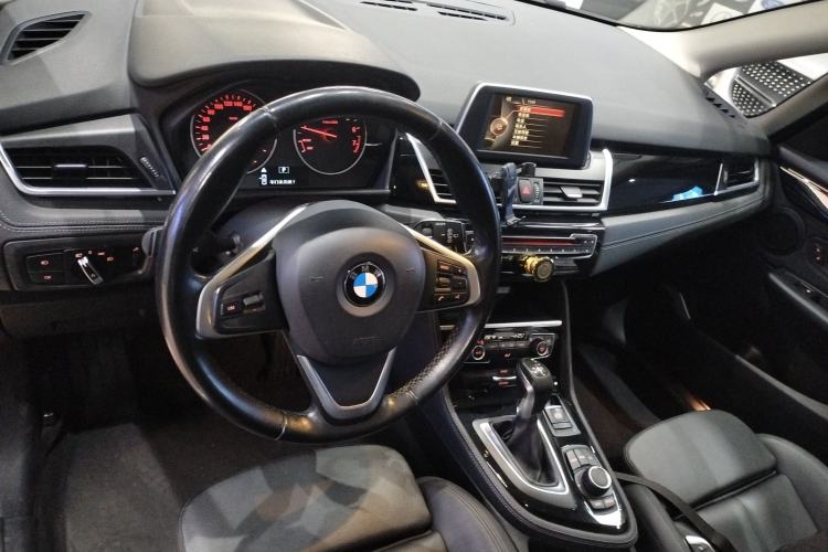 Used BMW 2 Series Active Tourer 2015 218i Sports Design Package Interior 2