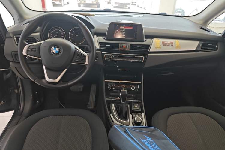 Used BMW 2 Series Active Tourer 2015 218i Leading Model Center Console