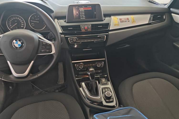 Used BMW 2 Series Active Tourer 2015 218i Leading Model Gear Lever