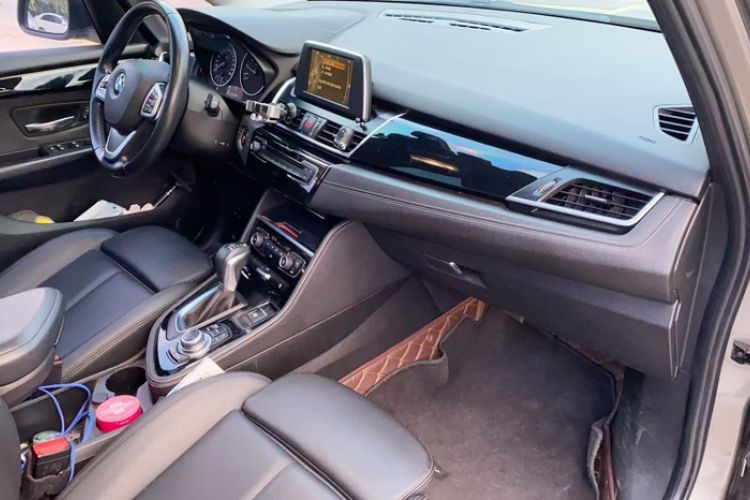 Used BMW 2 Series Active Tourer 2015 218i Sports Design Package Interior 2