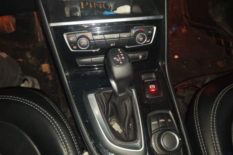 Used BMW 2 Series Active Tourer 2015 218i Leading Model Gear Lever