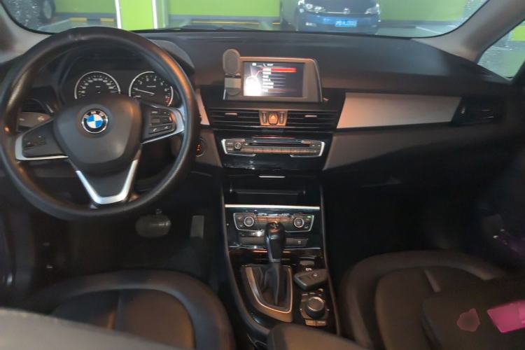 Used BMW 2 Series Active Tourer 2015 218i Leading Model Center Console