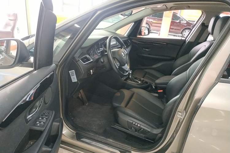 Used BMW 2 Series Active Tourer 2015 218i Sports Design Package Driver Seat