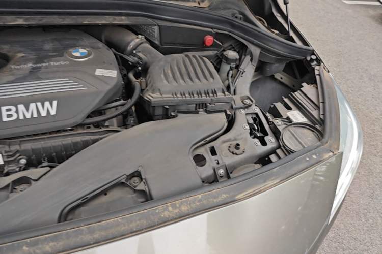 Used BMW 2 Series Active Tourer 2015 218i Sports Design Package Engine Bay Left