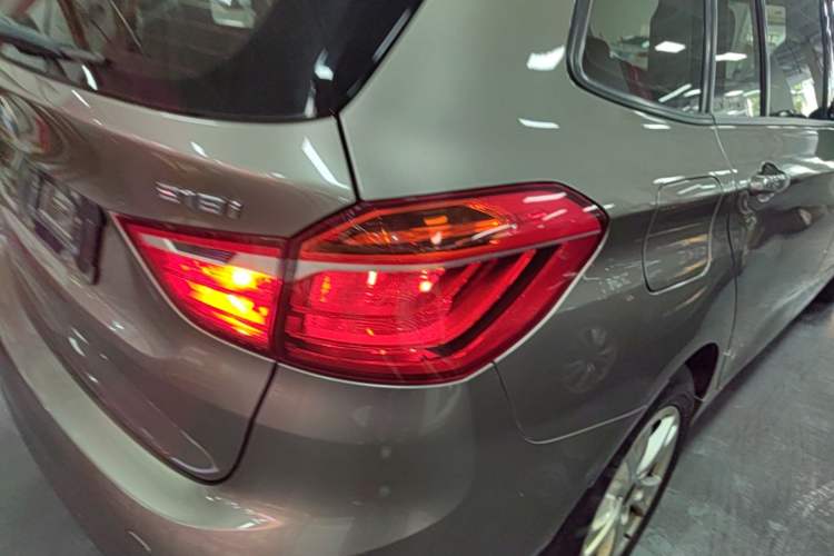 Used BMW 2 Series Active Tourer 2015 218i Leading Model Exterior 3