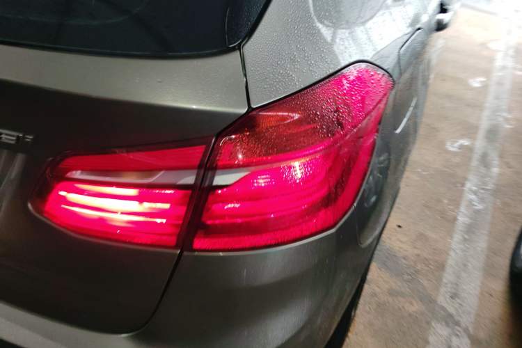 Used BMW 2 Series Active Tourer 2015 218i Leading Model Exterior 6