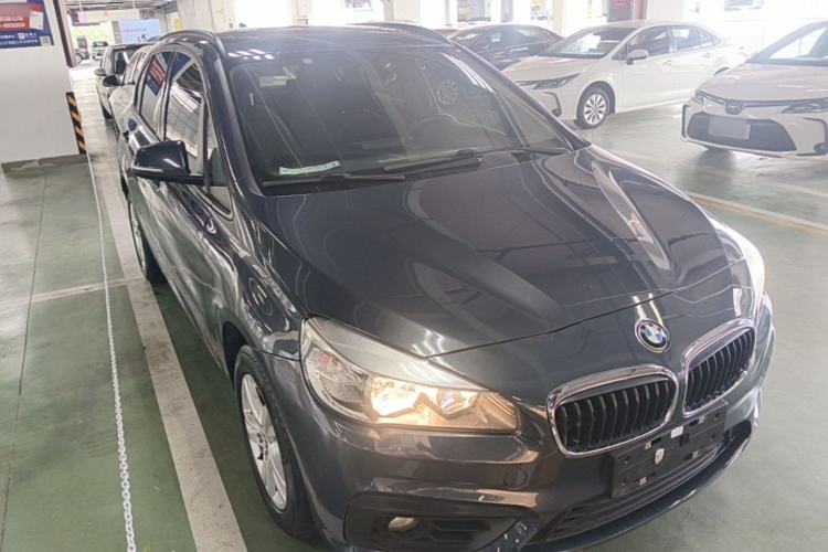 Used BMW 2 Series Active Tourer 2015 218i Leading Model Front Right 45 Deg
