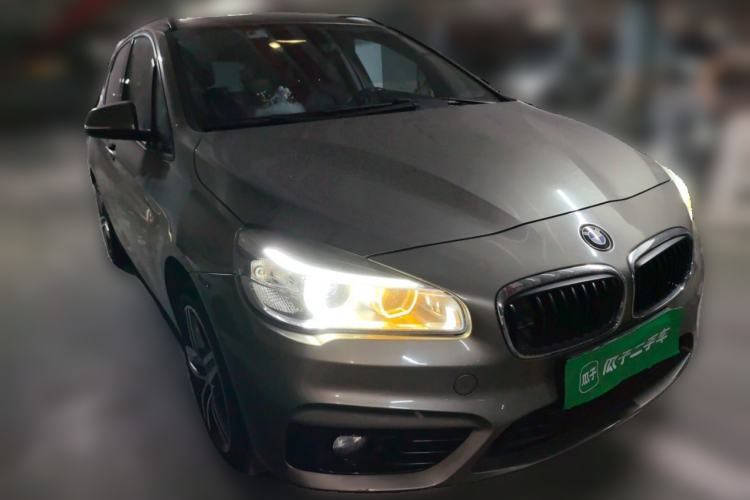 Used BMW 2 Series Active Tourer 2015 218i Sports Design Package Front Right 45 Deg