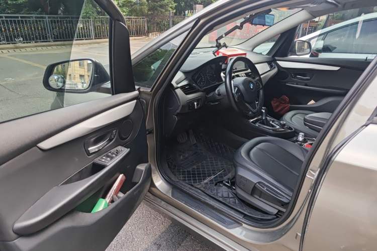 Used BMW 2 Series Active Tourer 2015 218i Leading Model Interior 3