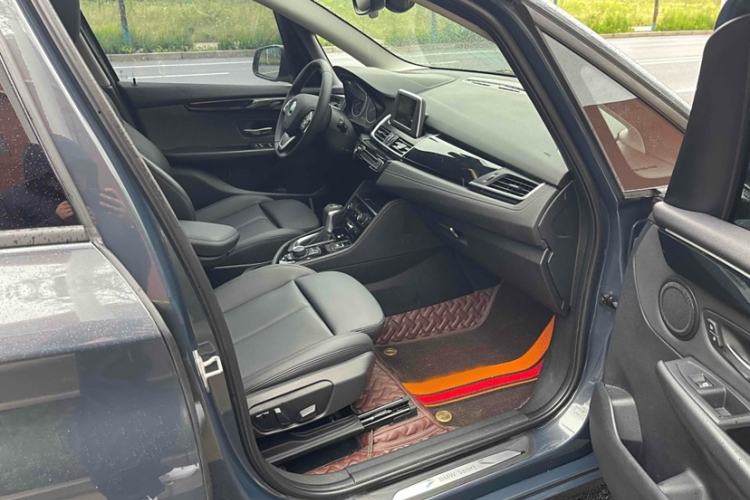 Used BMW 2 Series Active Tourer 2015 218i Sports Design Package Interior 8