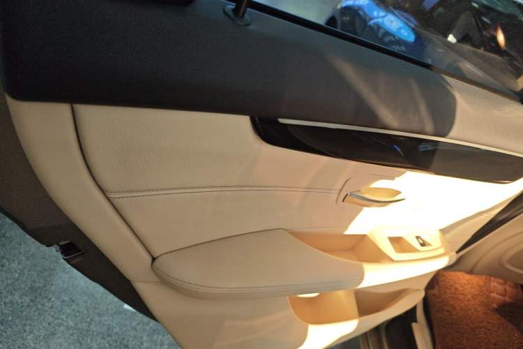 Used BMW 2 Series Active Tourer 2015 218i Leading Model Interior 8